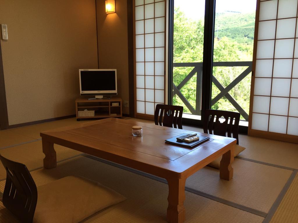 Yufuin Tsubaki Hotel Room photo